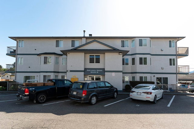 17 - 46160 Princess Avenue
