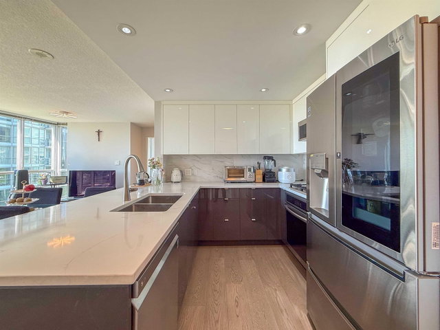 1106 - 2978 Glen Drive
