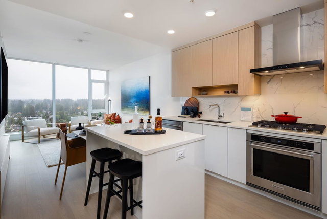 1505 - 699 Whiting Way