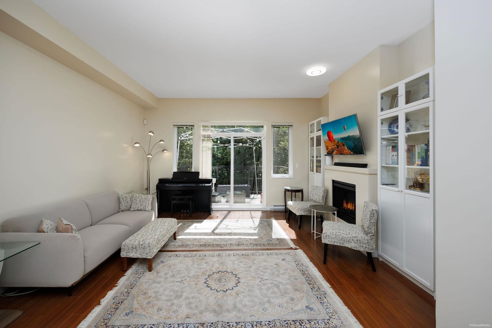Listing Image 3