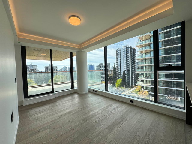 1102 - 1408 Robson Street
