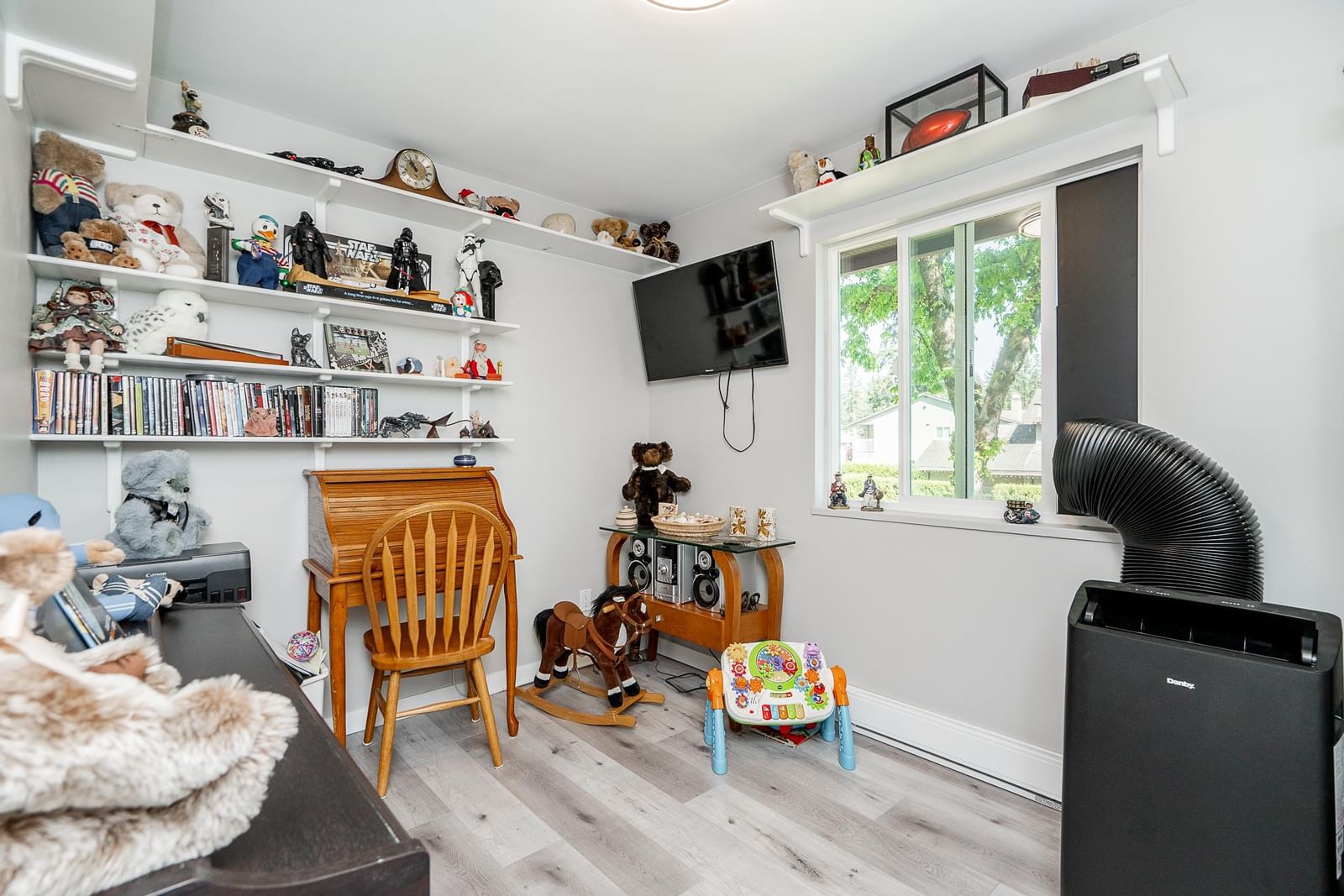 Listing Image 22