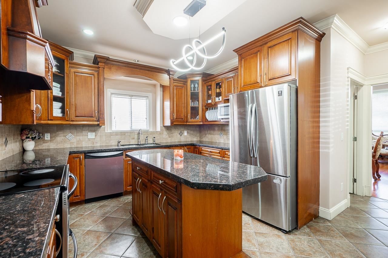 Listing Image 13