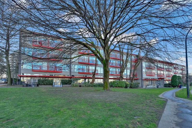 350 2nd Avenue E #305, Vancouver, British Columbia
