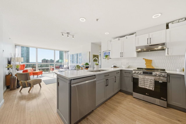 1202 - 14 Begbie Street