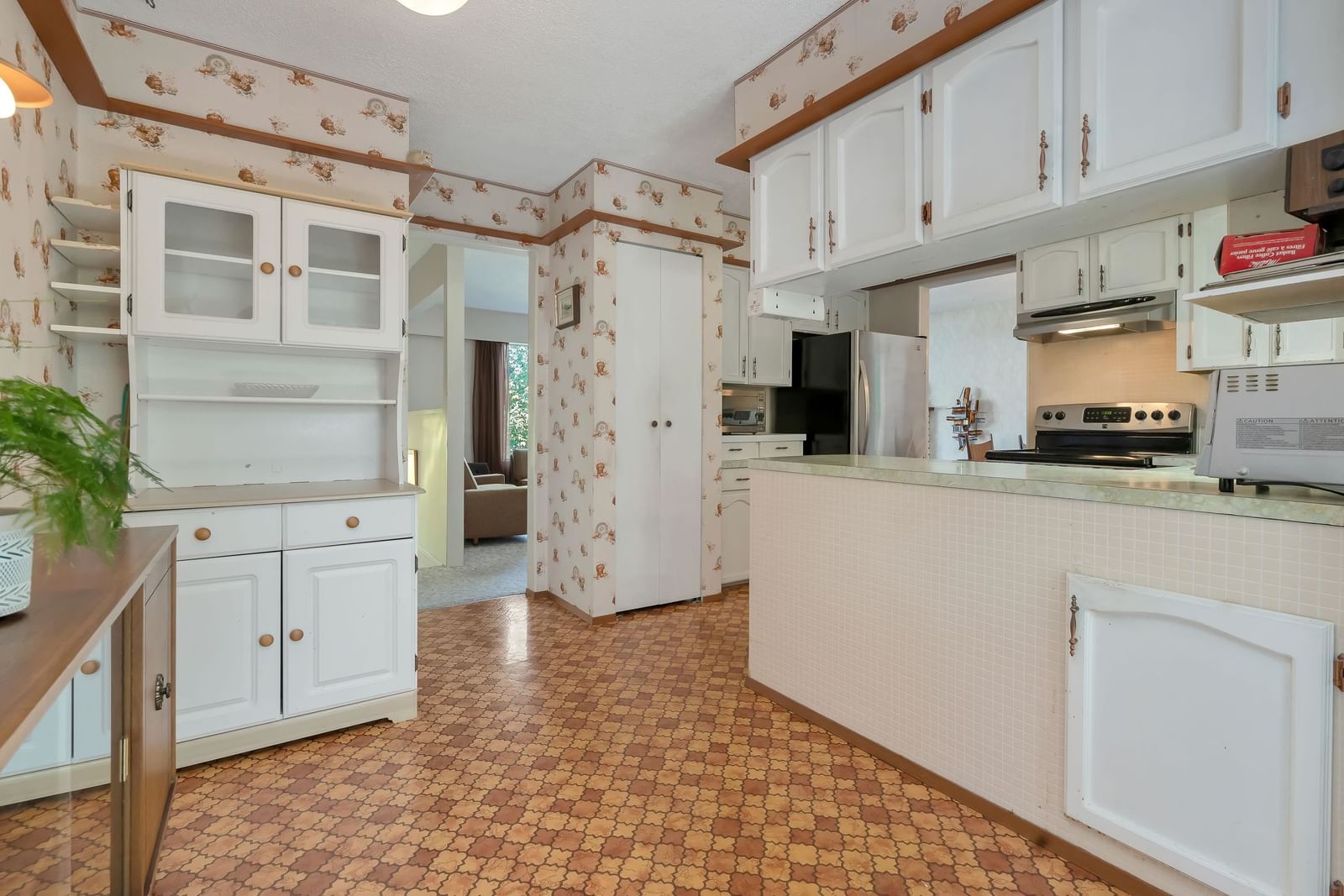 Listing Image 6