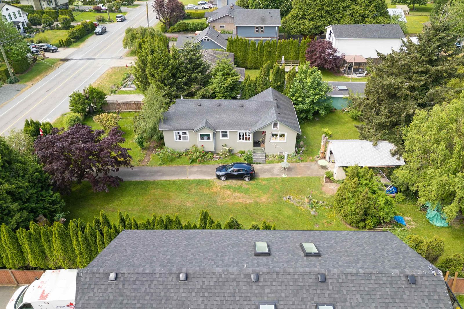 Listing Image 4
