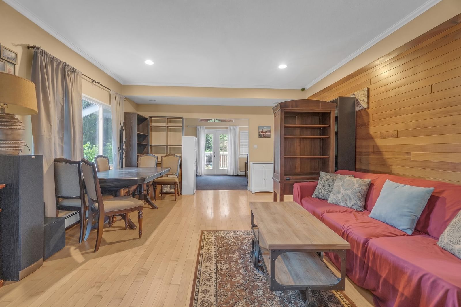 Listing Image 14