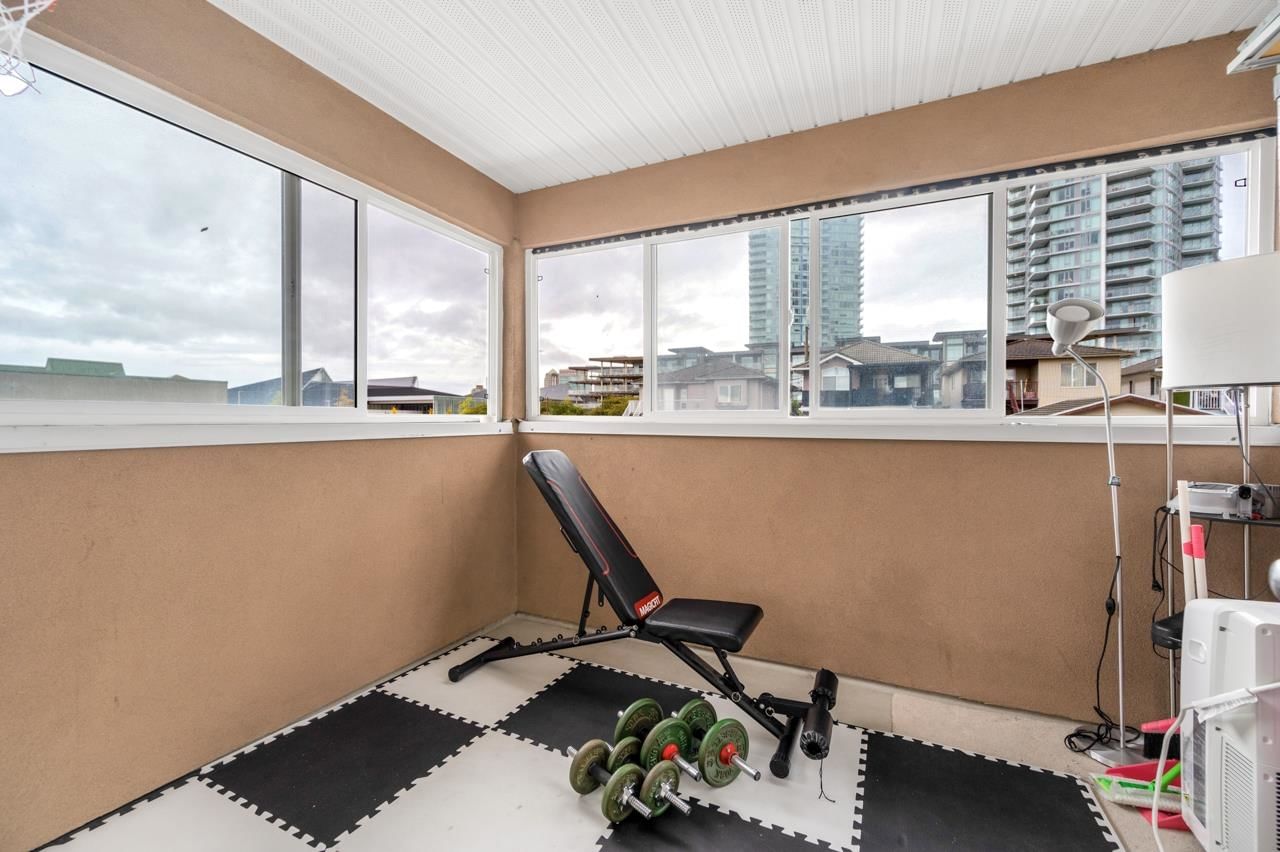 Listing Image 22