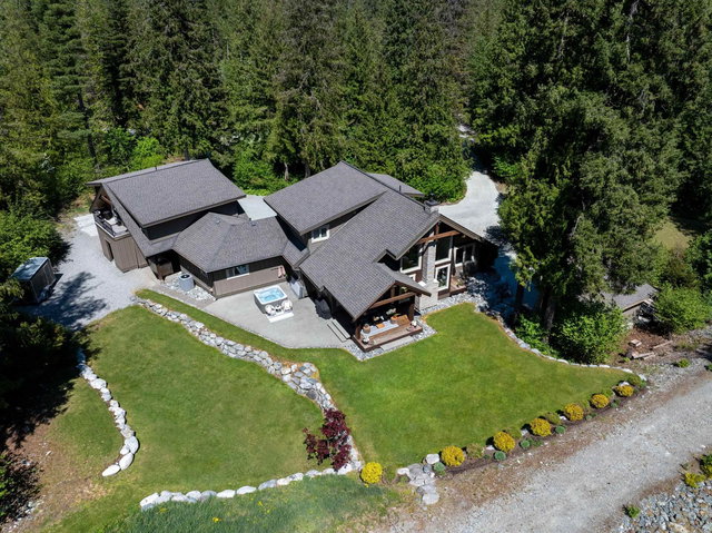 1044 Cedar Grove Lane