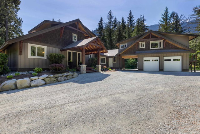 1044 Cedar Grove Lane