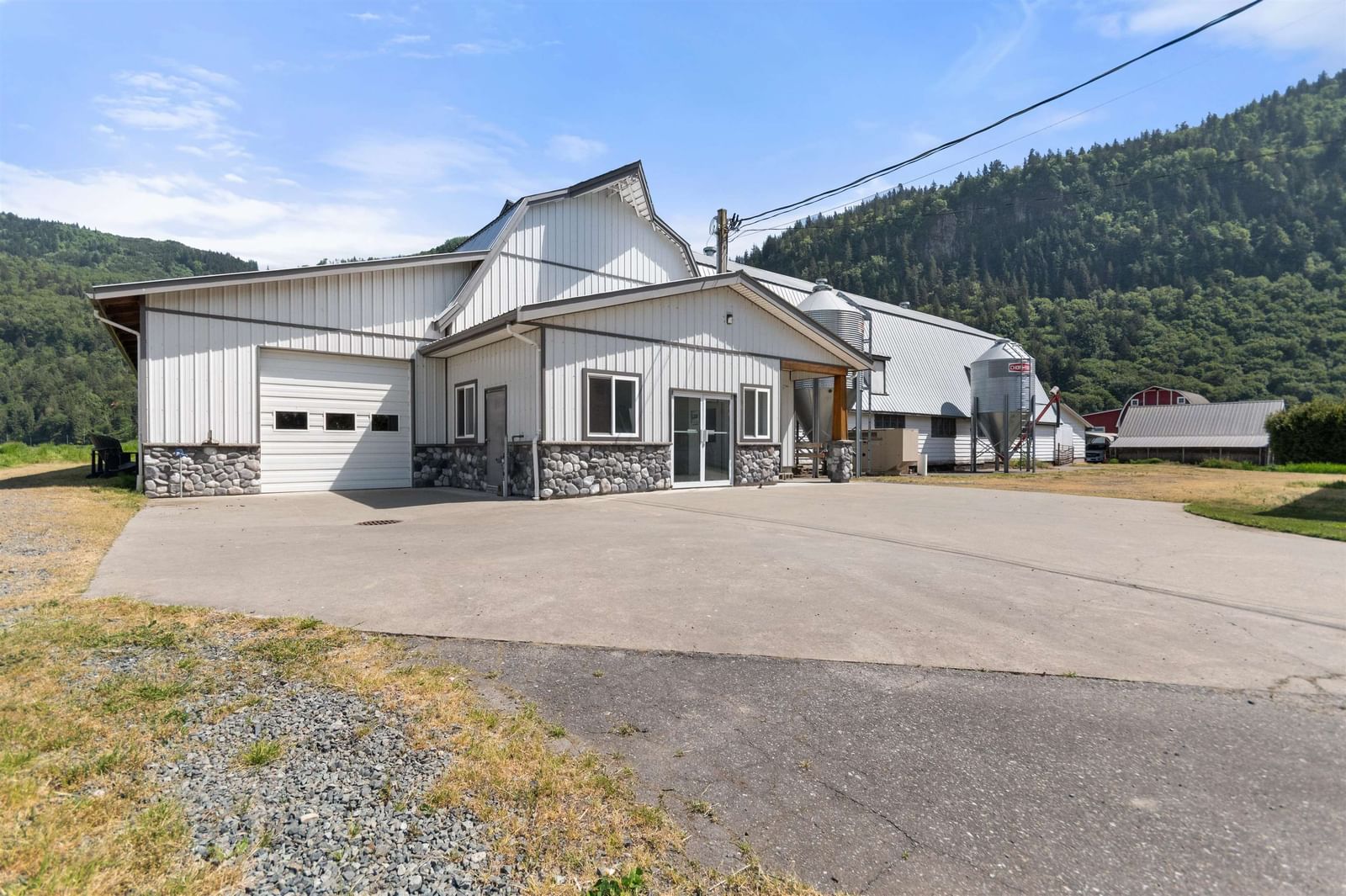 Listing Image 22