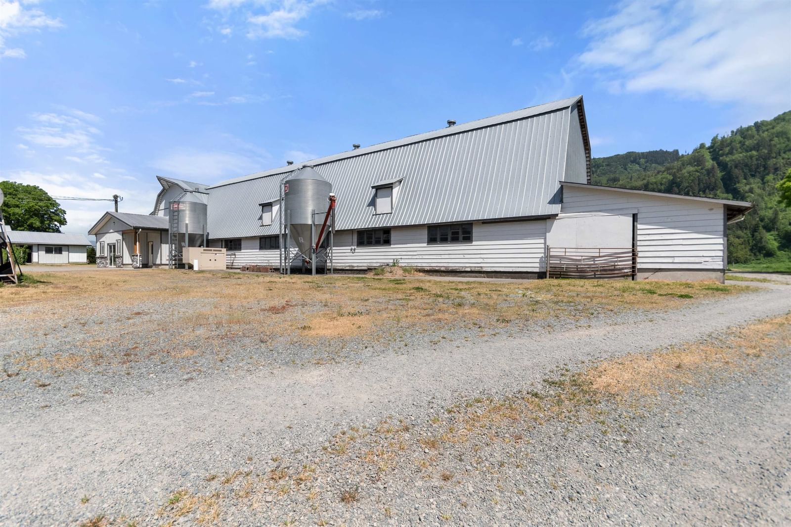 Listing Image 23