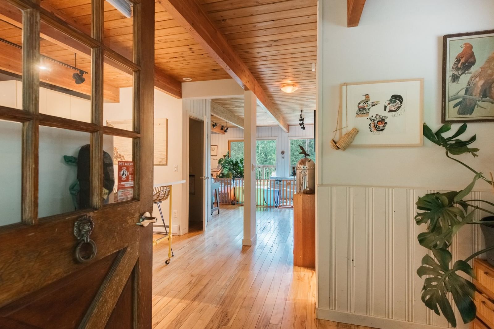 Listing Image 4