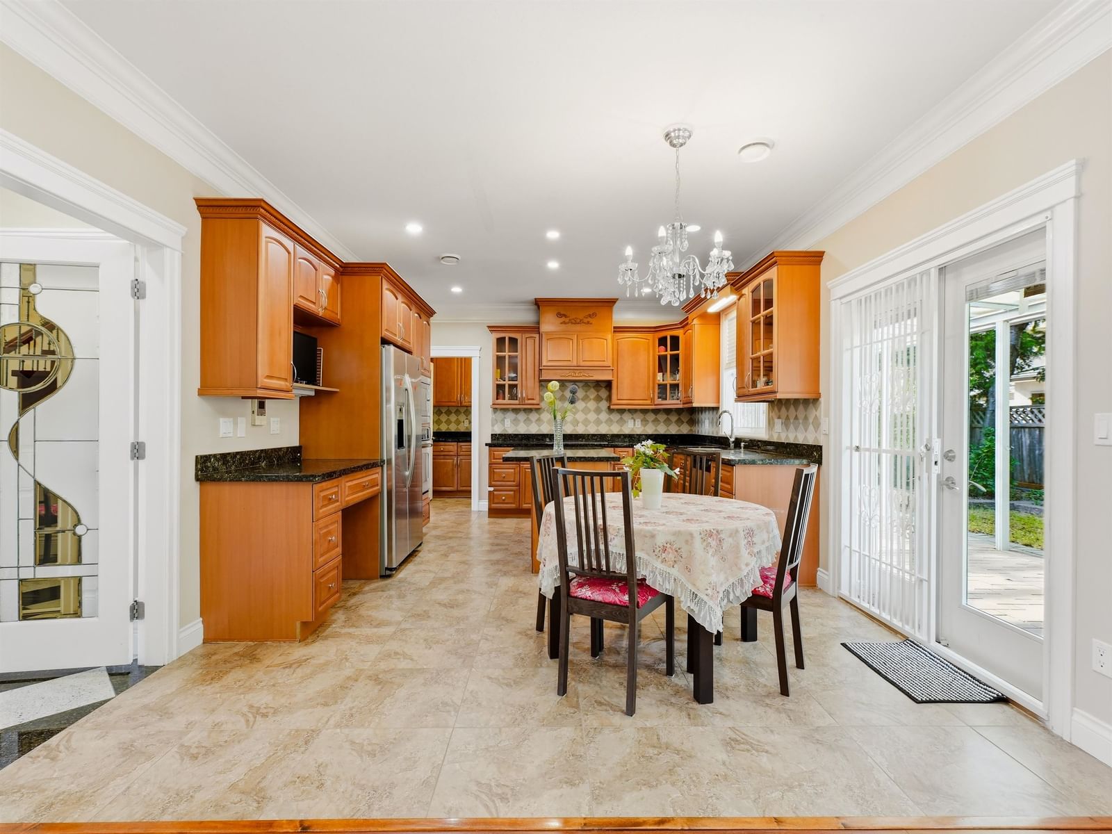 Listing Image 15