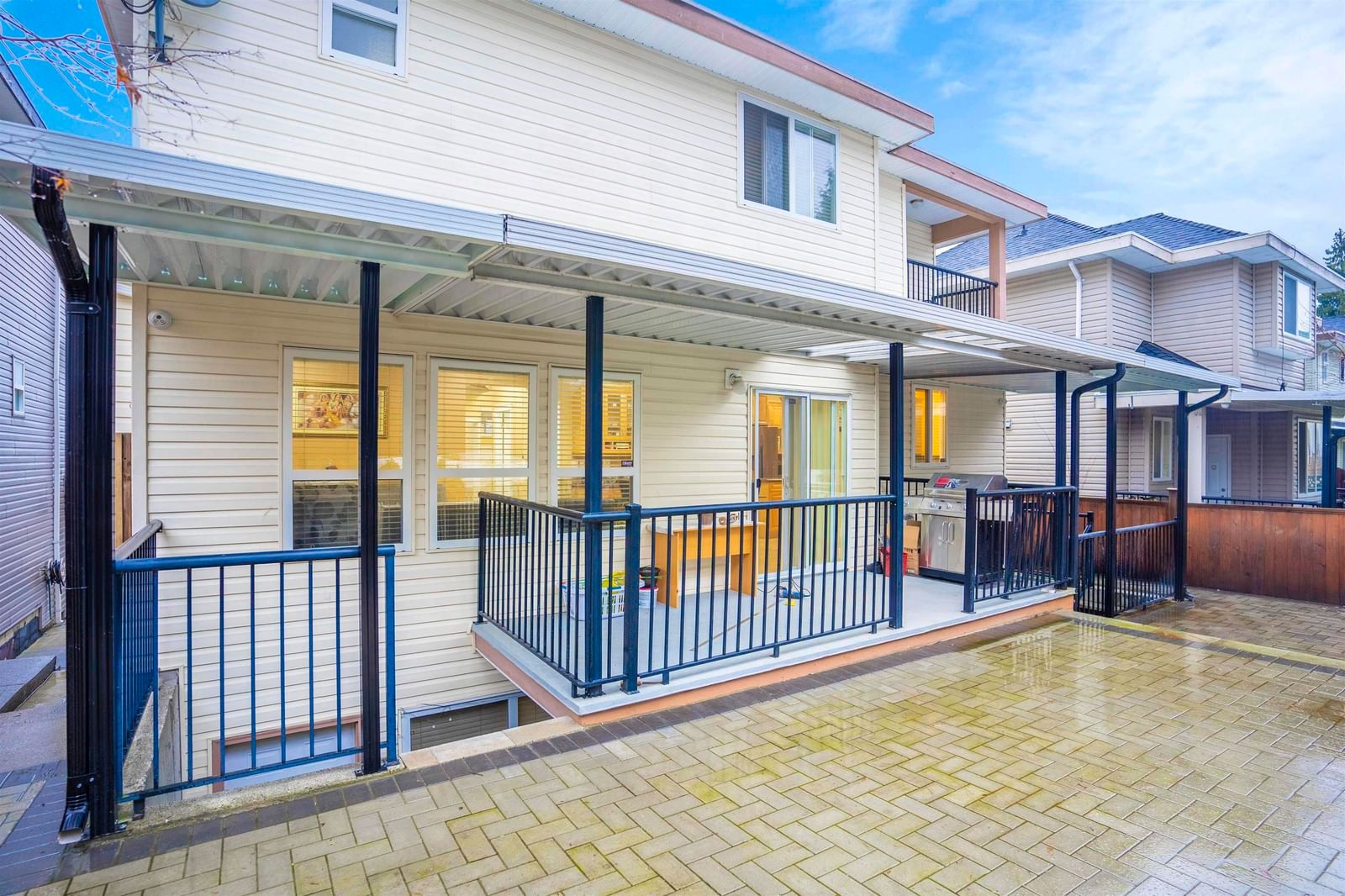 Listing Image 19