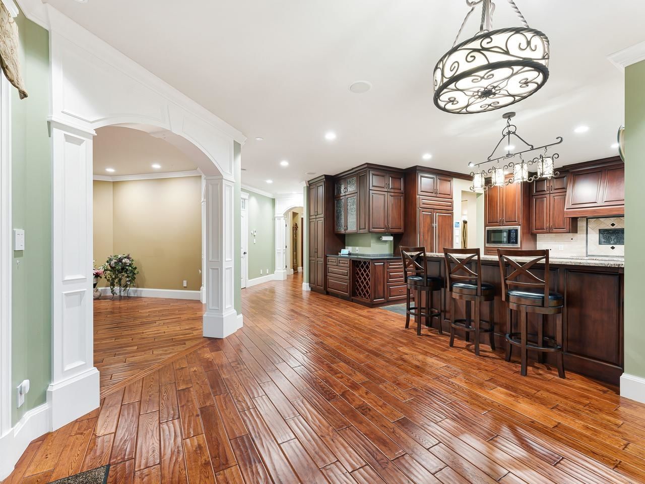 Listing Image 15