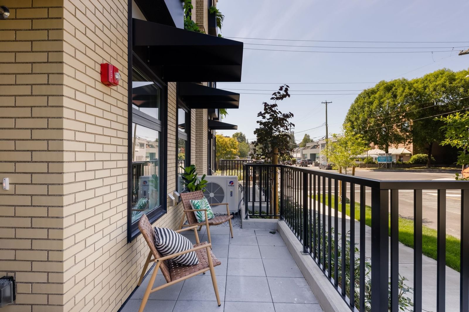 Listing Image 21