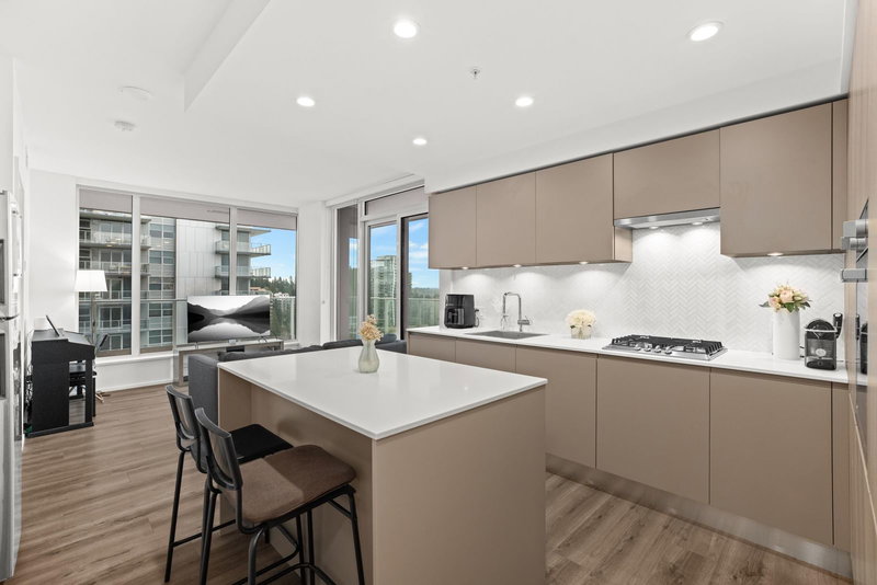 3833 Evergreen Place #905, Burnaby, British Columbia
