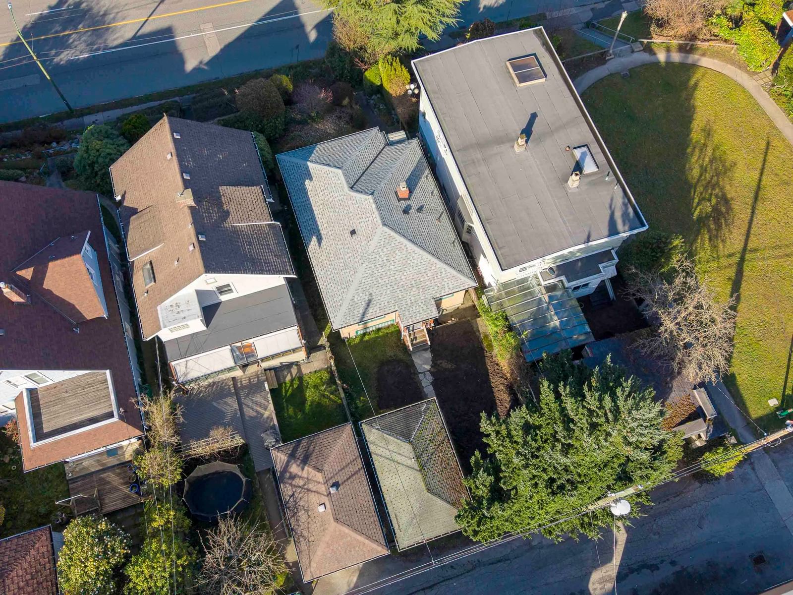 Listing Image 16