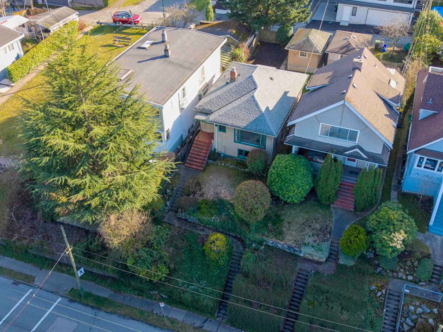 3910 10th Avenue W