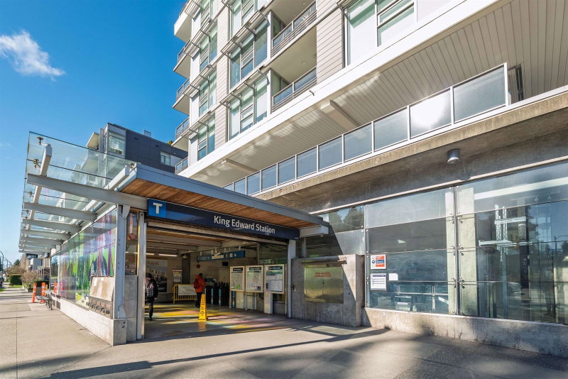 202 - 528 King Edward Avenue W