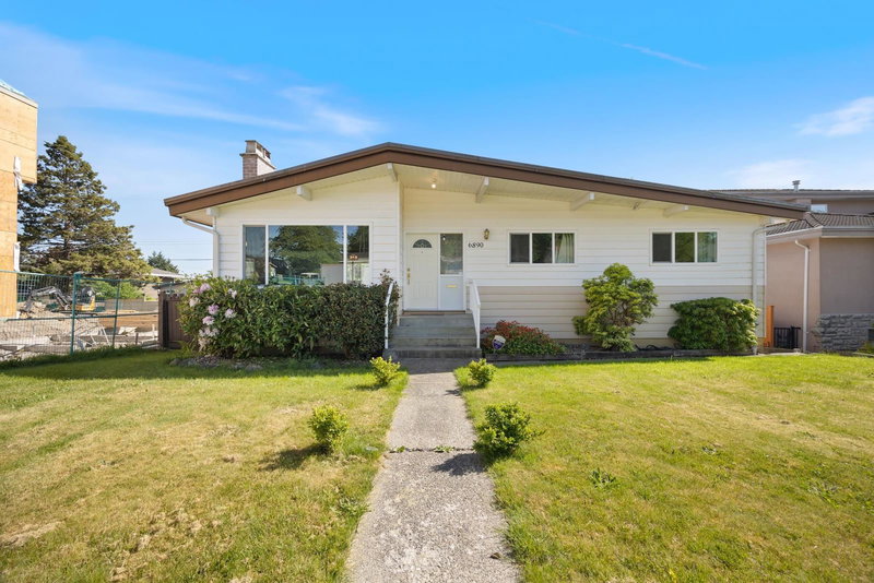 6890 Hycrest Drive