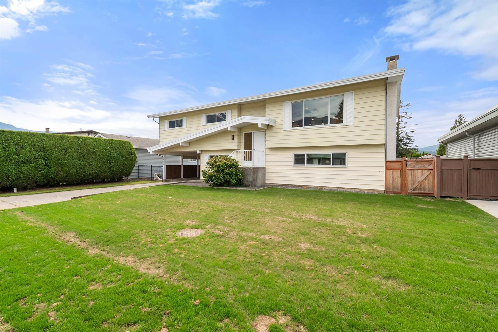 Listing Image 3