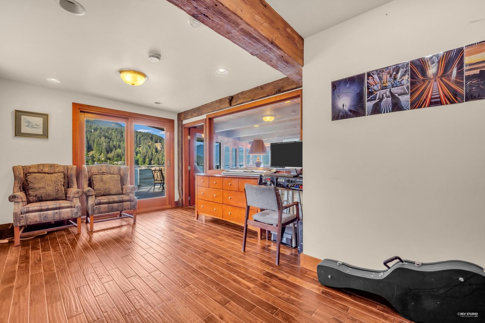 Listing Image 16
