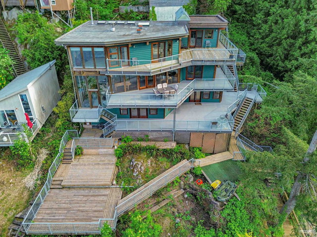 2136 Lockehaven Road