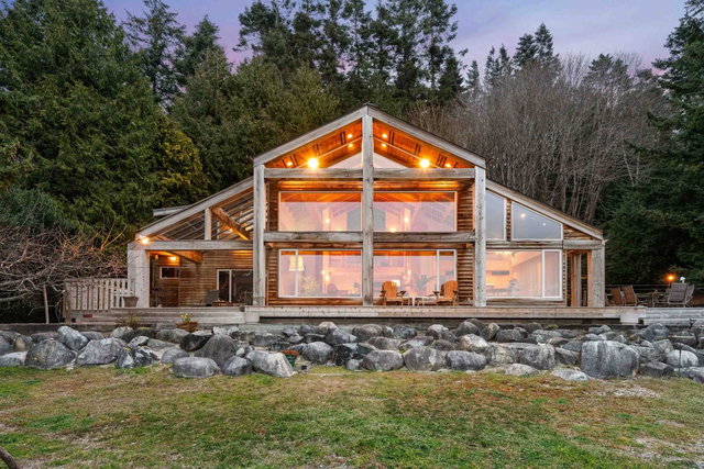 598 Tsawwassen Beach Road