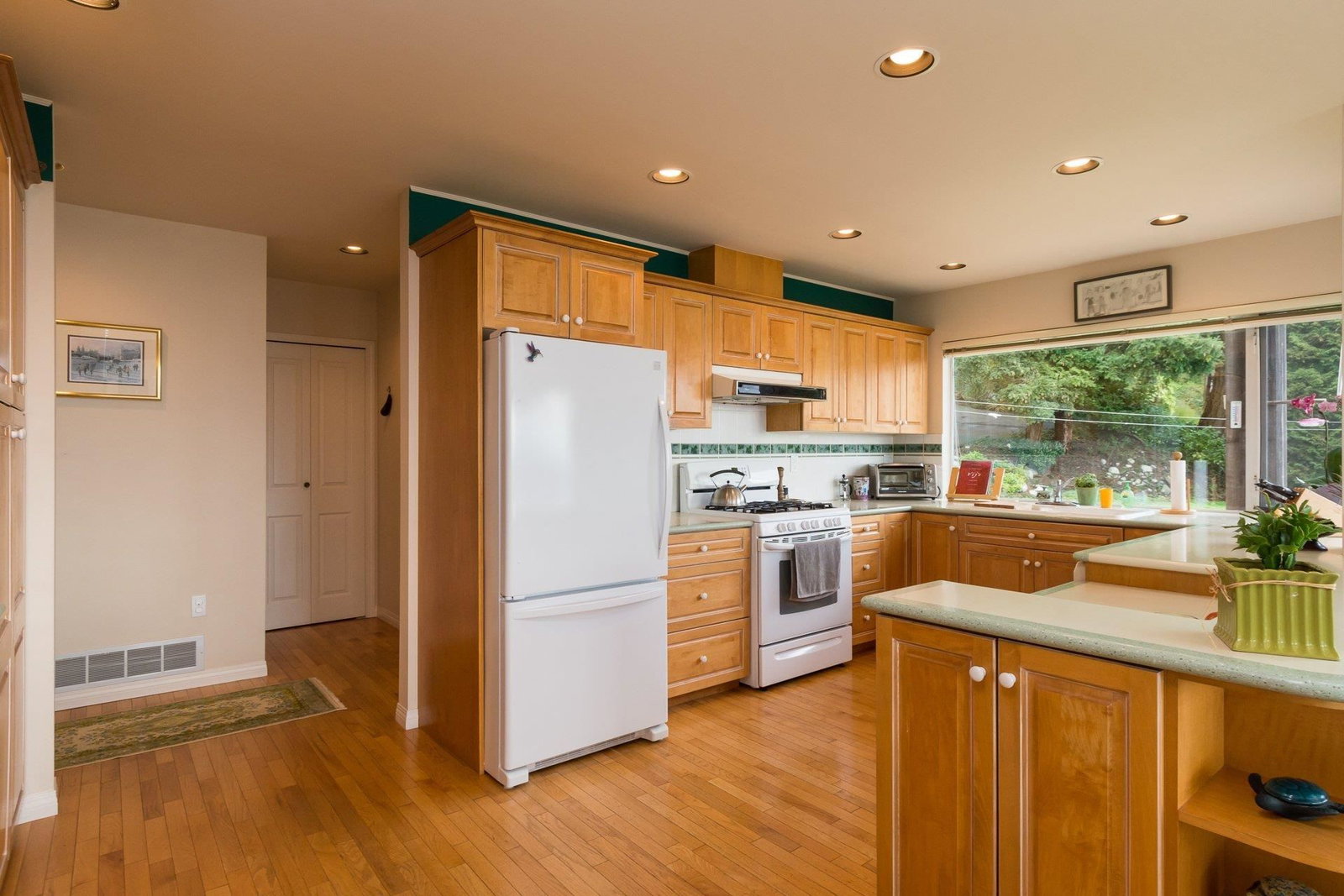 Listing Image 20