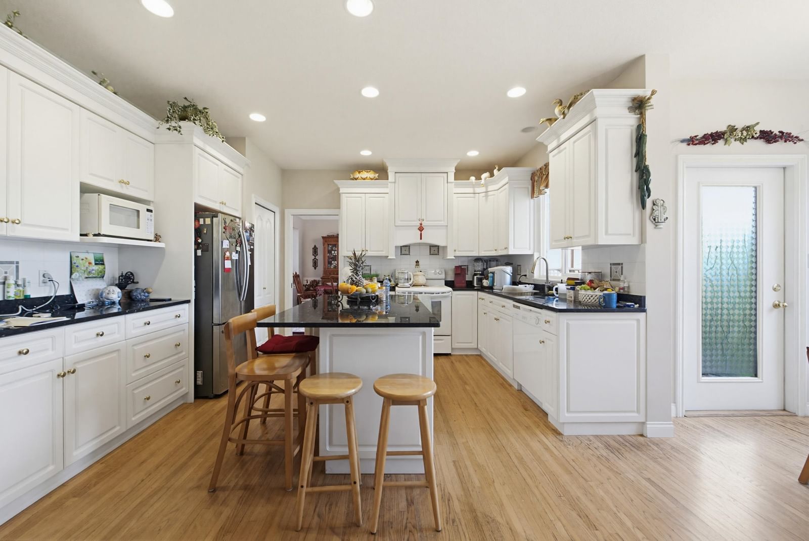 Listing Image 15