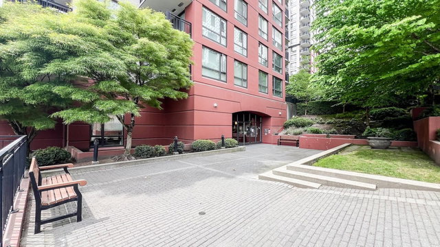 1308 - 813 Agnes Street