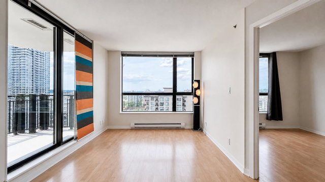 1308 - 813 Agnes Street