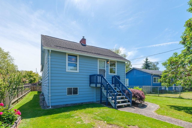 4412 River Road W