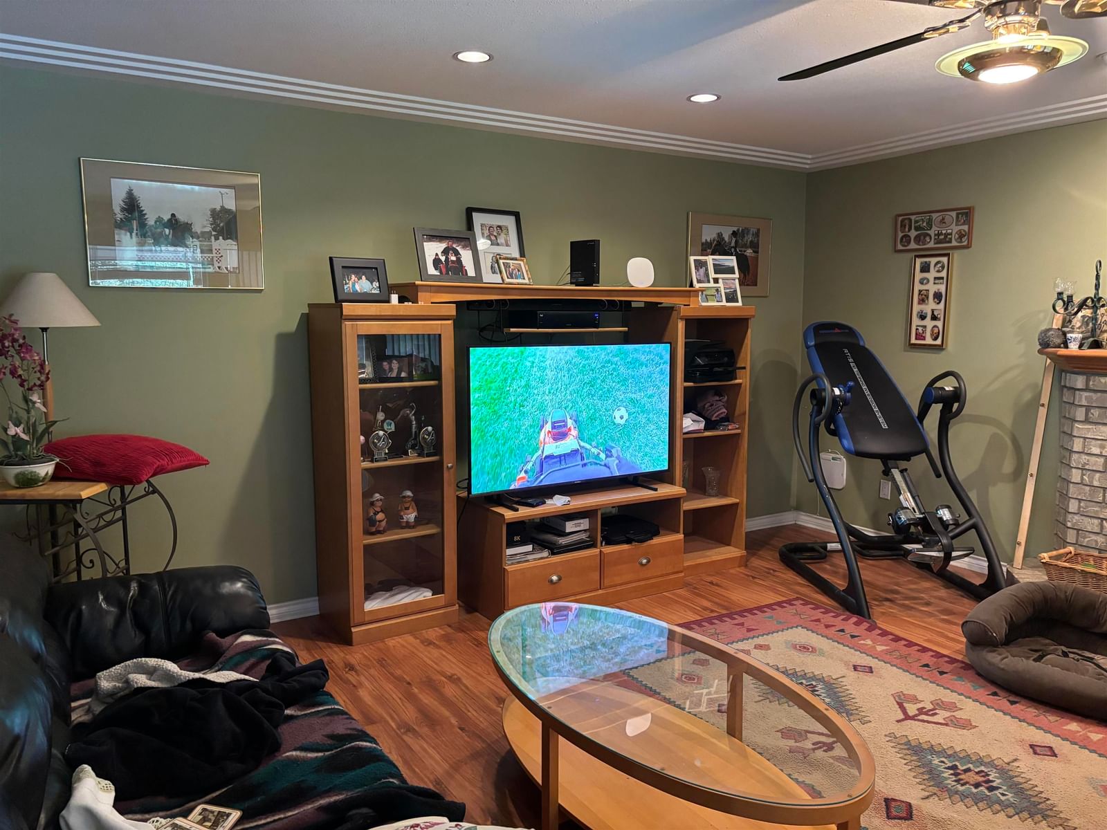 Listing Image 9