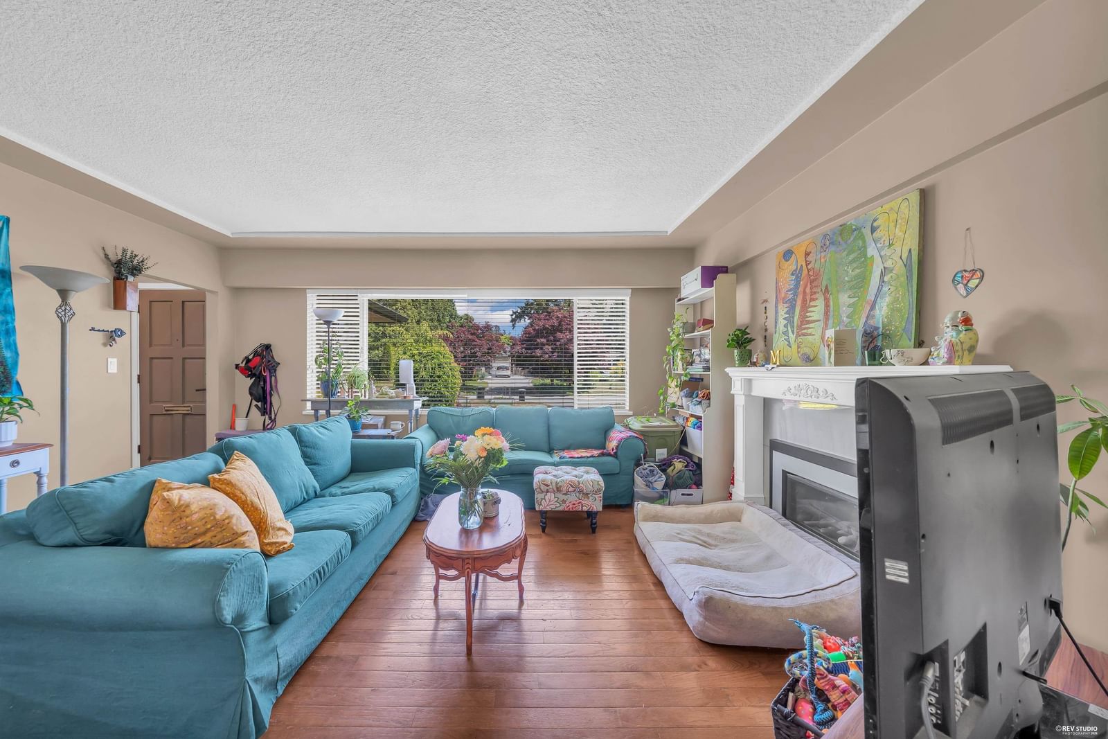 Listing Image 12
