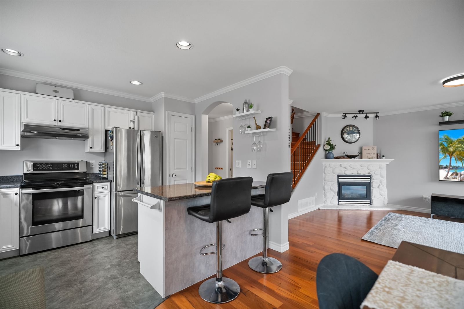 Listing Image 14