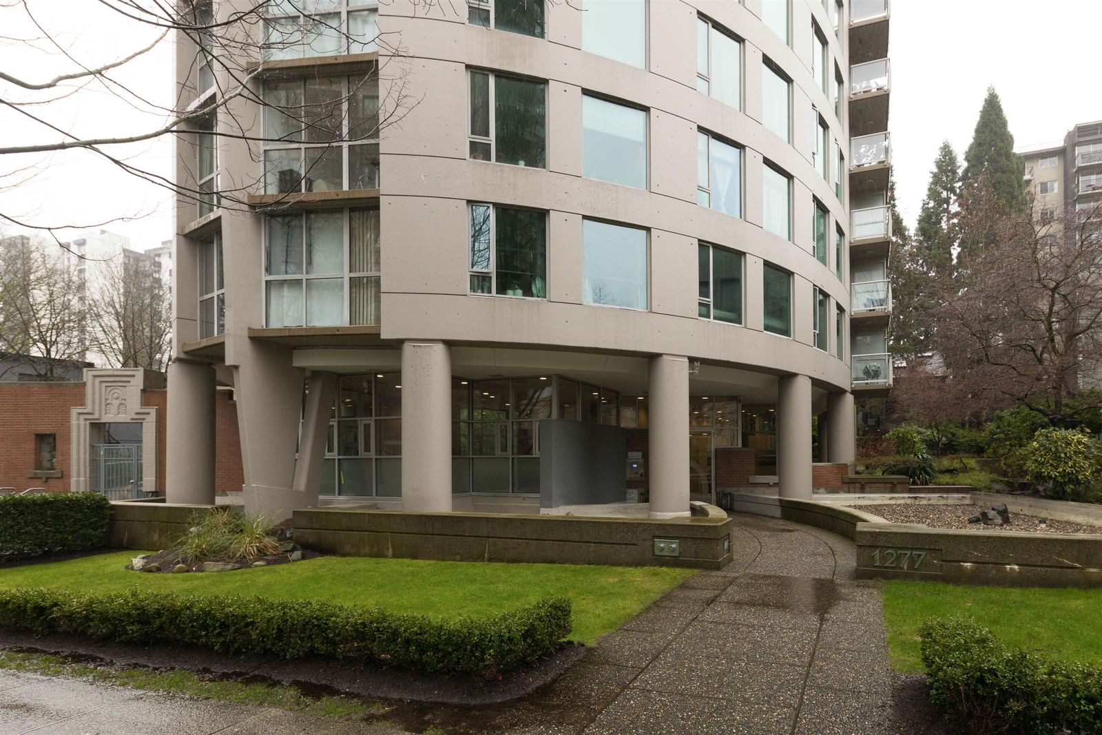 Listing Image 18