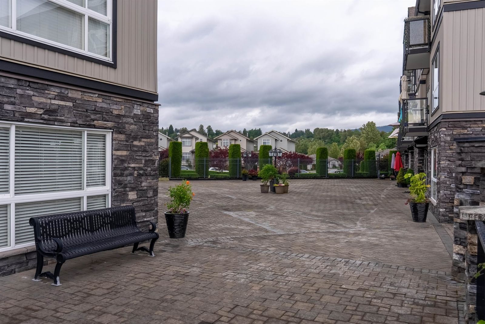 Listing Image 28