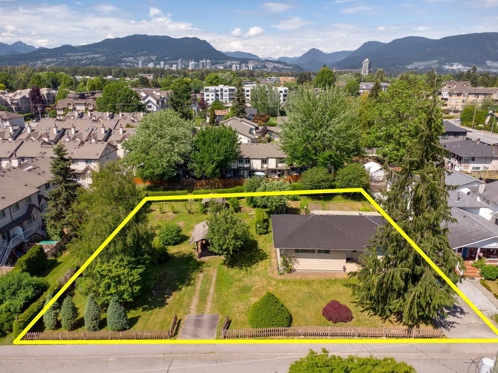 Listing Image 3