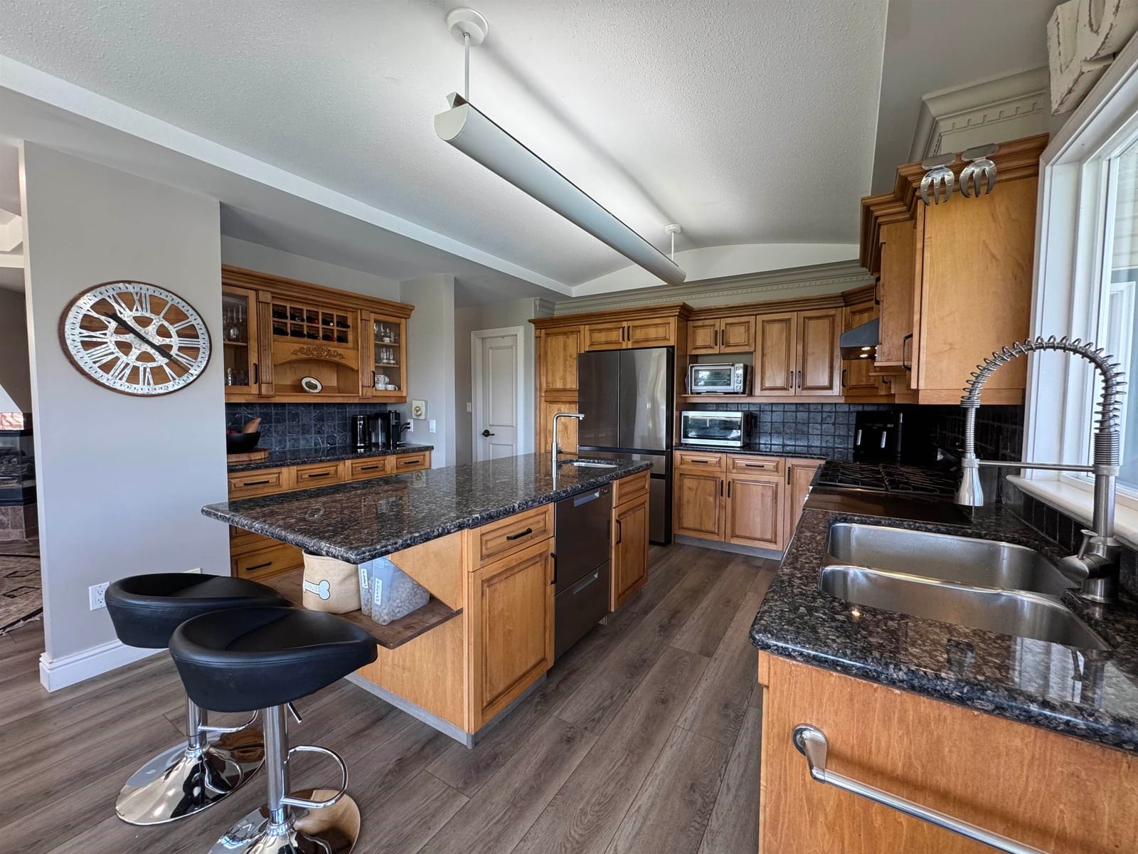 Listing Image 13