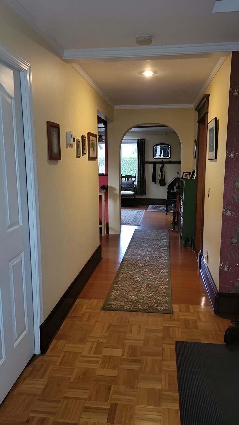 Listing Image 8