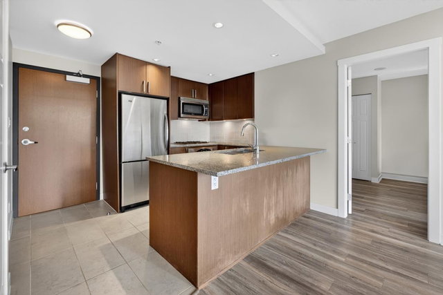 607 - 2978 Glen Drive