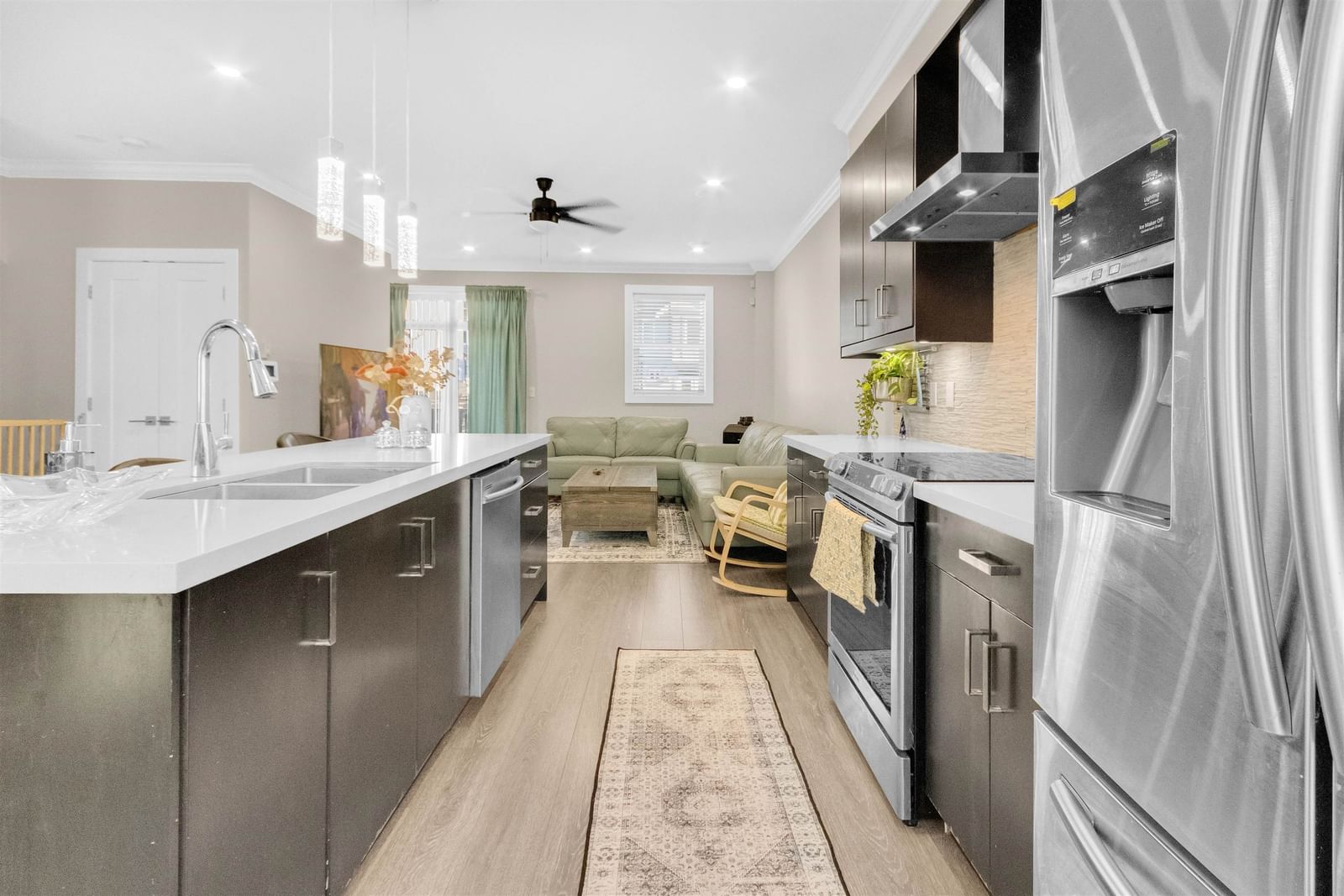 Listing Image 15
