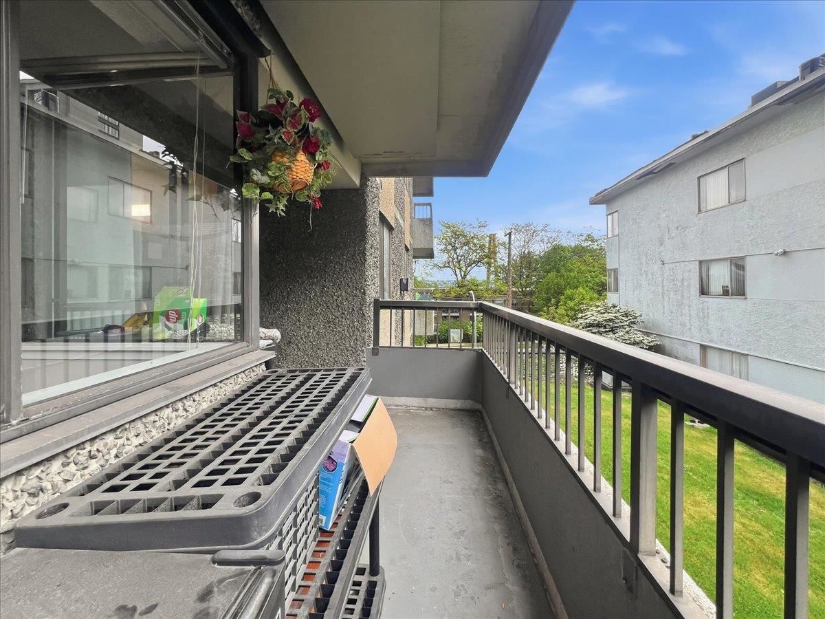 Listing Image 17