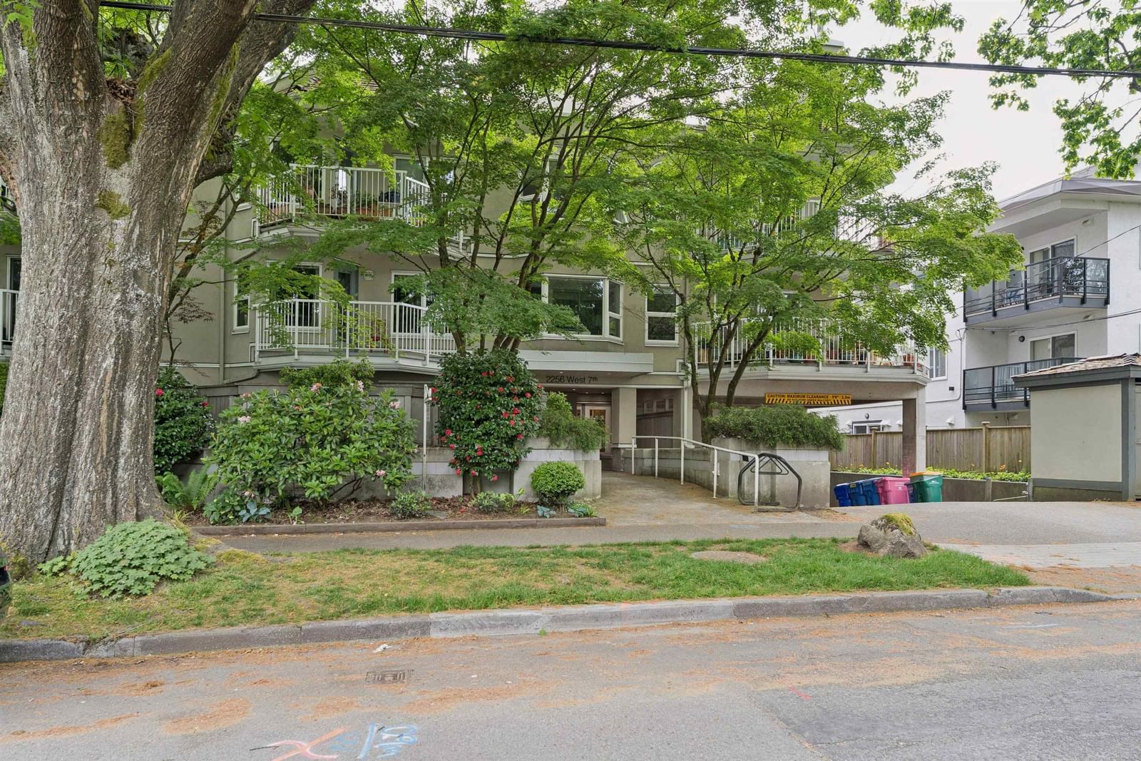 Listing Image 23