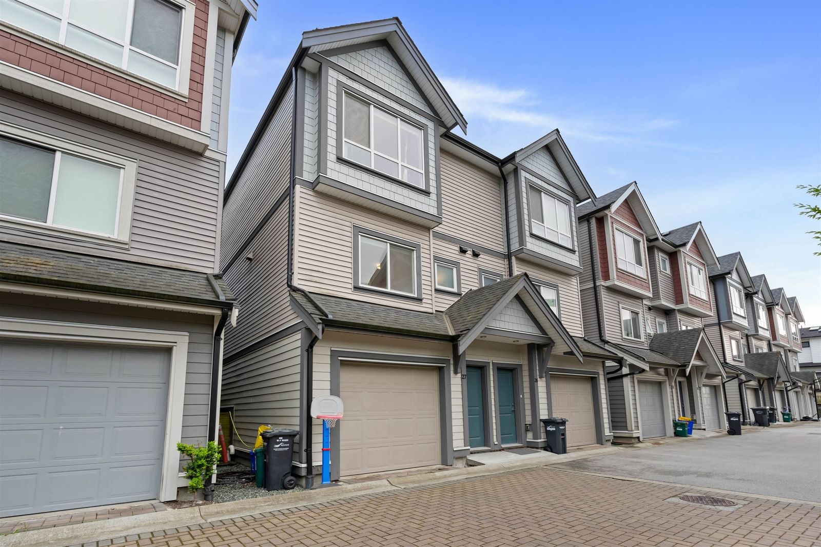Listing Image 14