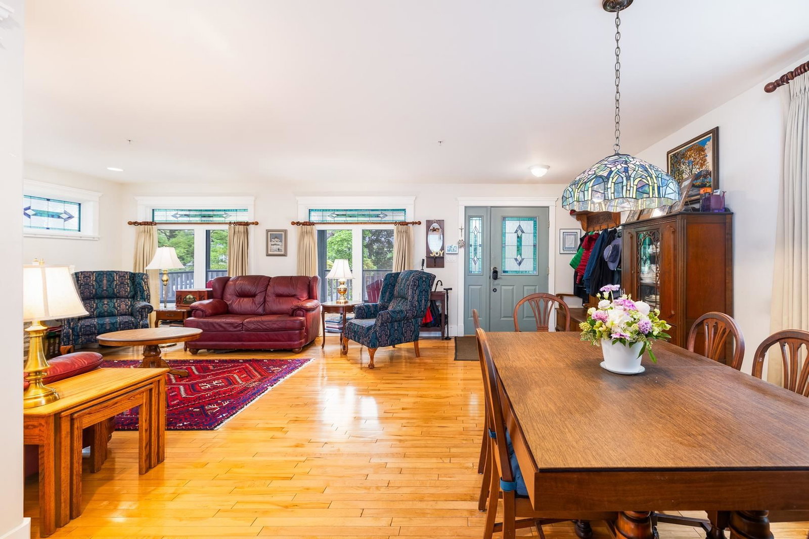 Listing Image 10